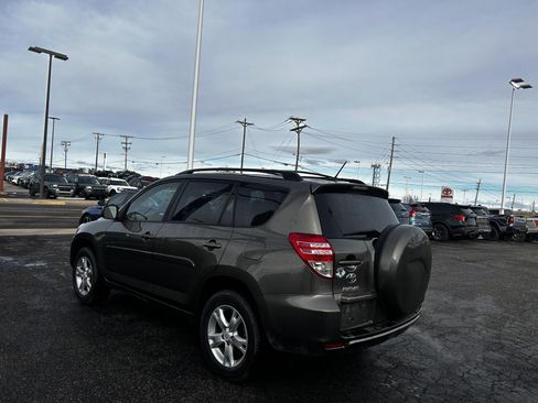 Used 2011 Toyota RAV4 4WD image 3