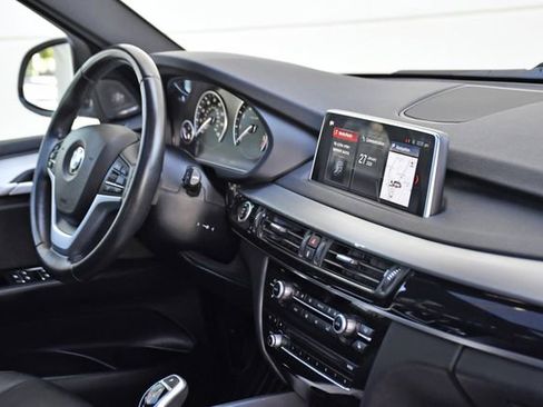 Used 2018 BMW X5 sDrive35i w/ Driving Assistance Package image 29