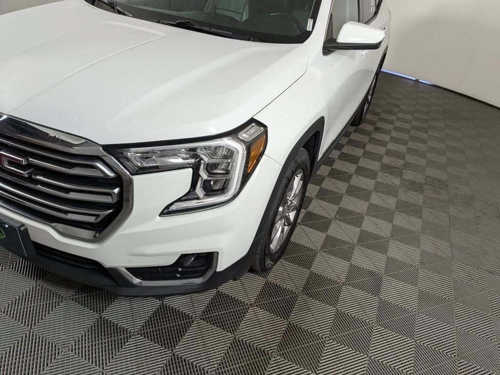 Certified 2024 GMC Terrain SLT AWD/4WD image 9