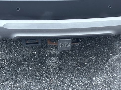 Used 2020 Kia Telluride S image 36