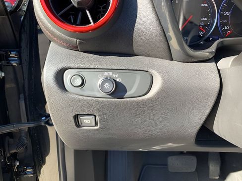 Used 2023 Chevrolet Blazer RS image 21