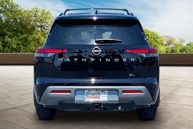 New 2026 Nissan Pathfinder SL w/ SL Premium Package (P04) FWD image 4