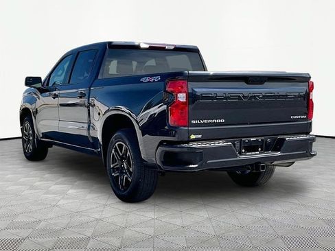 Used 2023 Chevrolet Silverado 1500 Custom AWD/4WD image 4