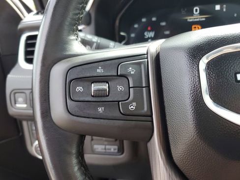 Used 2023 GMC Yukon Denali Ultimate image 9