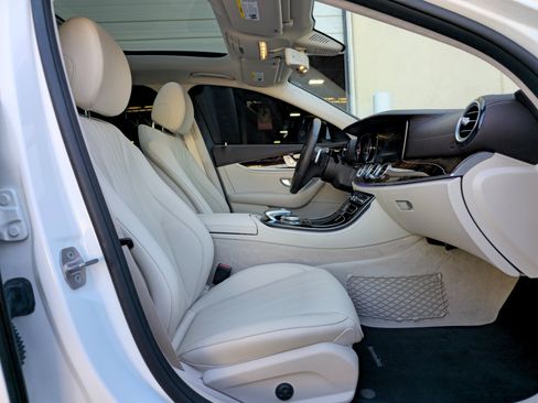 Used 2018 Mercedes-Benz E 400 4MATIC Wagon image 22