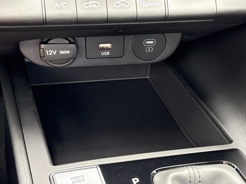 New 2026 Hyundai Elantra SE FWD image 24