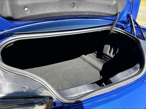 Used 2021 Chevrolet Camaro LT w/ RS Package image 35