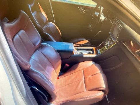 Used 2019 Lincoln Continental Reserve FWD image 15
