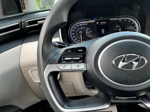 Certified 2022 Hyundai Tucson SEL w/ Cargo Package AWD/4WD image 11