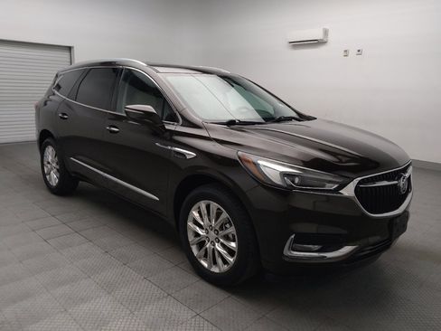 Used 2018 Buick Enclave Premium w/ Experience Buick Package FWD image 13