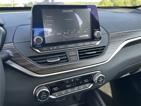 Certified 2019 Nissan Altima 2.5 Platinum image 29