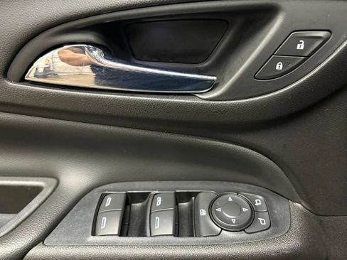 Used 2018 Chevrolet Equinox Premier AWD/4WD image 33