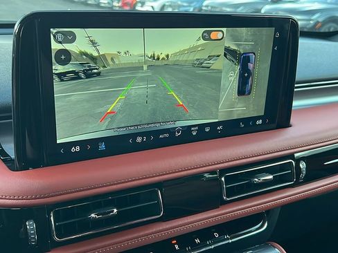 New 2025 Lincoln Aviator Reserve w/ Luxury Package image 16