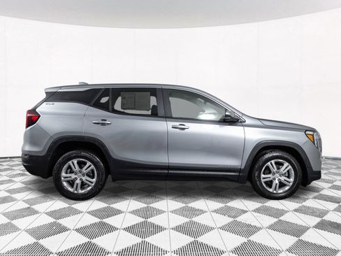 Used 2024 GMC Terrain SLE AWD/4WD image 19