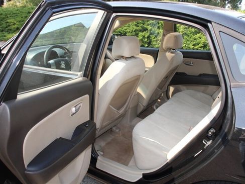 Used 2007 Hyundai Elantra GLS FWD image 15