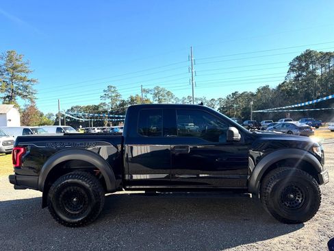 Used 2019 Ford F150 Raptor w/ Equipment Group 801A Mid image 4