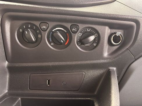 Used 2019 Ford Transit 250 148 Medium Roof image 22