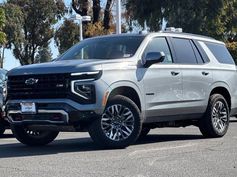 Used 2025 Chevrolet Tahoe Z71 image 9