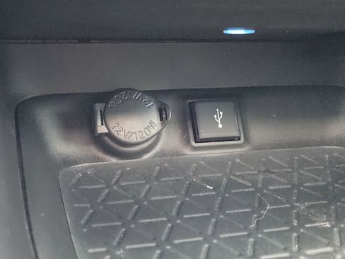 Certified 2022 Toyota RAV4 XSE AWD/4WD image 32