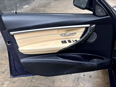 Used 2018 BMW 340i Sedan RWD image 25