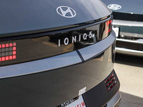 New 2026 Hyundai Ioniq 5 SE image 10