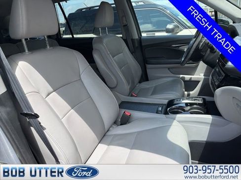 Used 2018 Honda Pilot Touring image 8