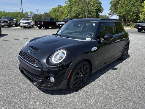 Used 2019 MINI Cooper S FWD image 3