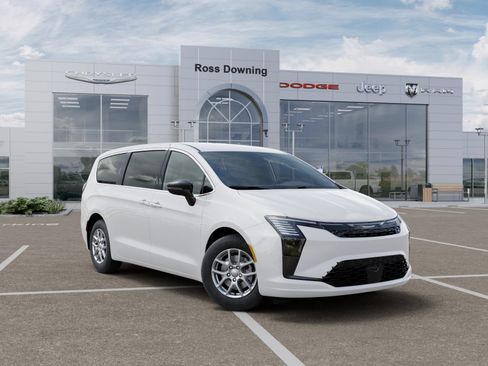 New 2027 Chrysler Pacifica Select FWD image 5