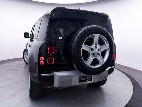 Used 2020 Land Rover Defender 110 S image 4