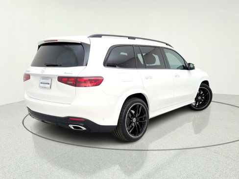 New 2026 Mercedes-Benz GLS 450 4MATIC image 9