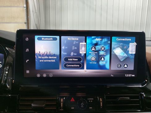 New 2026 Nissan Pathfinder Platinum AWD/4WD image 23