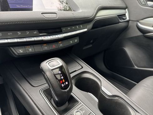 Used 2019 Cadillac XT4 Premium Luxury FWD image 21