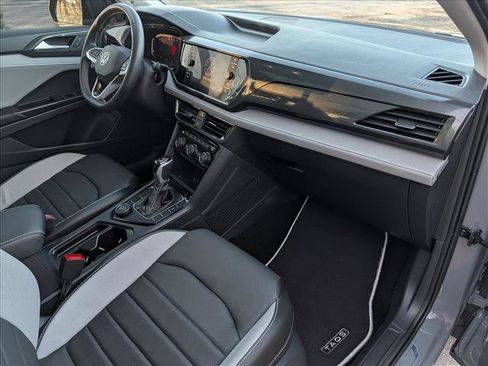 Used 2023 Volkswagen Taos SEL image 14