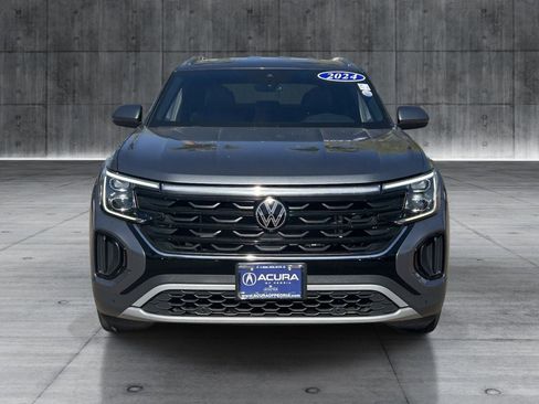 Used 2024 Volkswagen Atlas Cross Sport SE AWD/4WD image 8