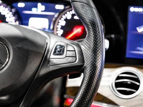 Used 2018 Mercedes-Benz E 300 image 24