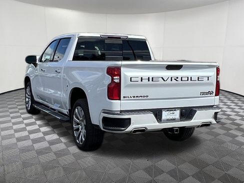 Used 2022 Chevrolet Silverado 1500 High Country w/ LPO, Dark Essentials Package AWD/4WD image 4