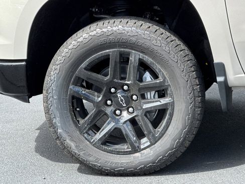 New 2026 Chevrolet Silverado 1500 Custom Trail Boss AWD/4WD image 23