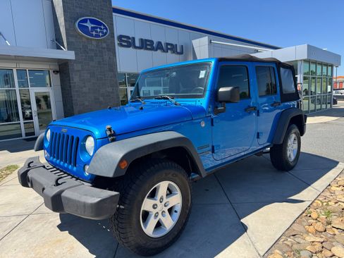 Used 2015 Jeep Wrangler Unlimited Sport w/ Quick Order Package 24S AWD/4WD image 2
