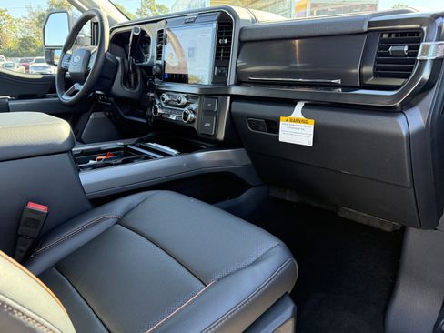 New 2026 Ford F250 Lariat w/ Lariat Premium Package AWD/4WD image 10