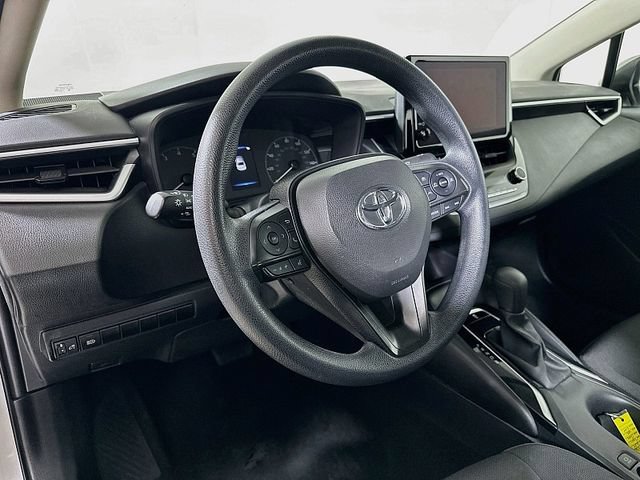 Used 2024 Toyota Corolla LE FWD image 9