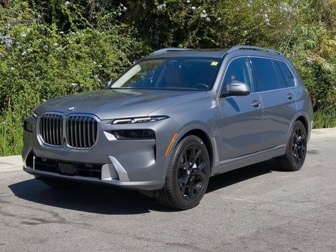 Used 2023 BMW X7 xDrive40i w/ Premium Package image 26