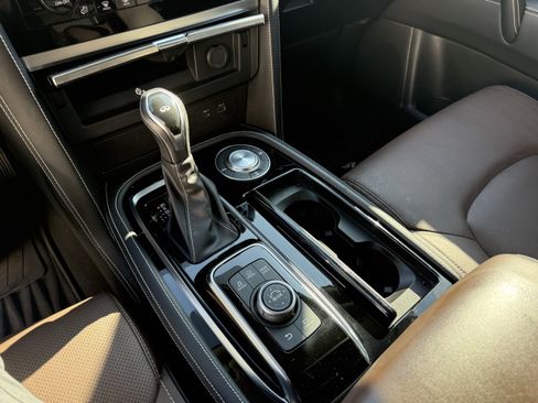 Certified 2024 INFINITI QX80 Premium Select image 28