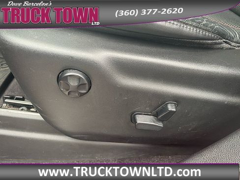Used 2015 Dodge Durango R/T w/ Technology Group AWD/4WD image 37
