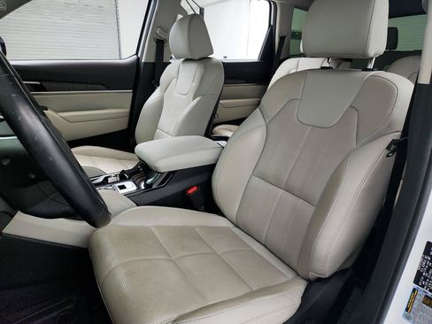 Used 2024 Kia Telluride SX FWD image 14