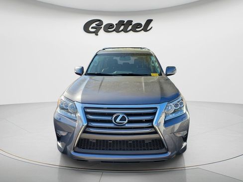 Used 2018 Lexus GX 460 Premium w/ Premium Package image 2