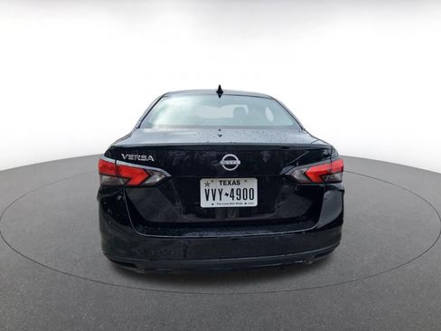 Used 2025 Nissan Versa SV image 6