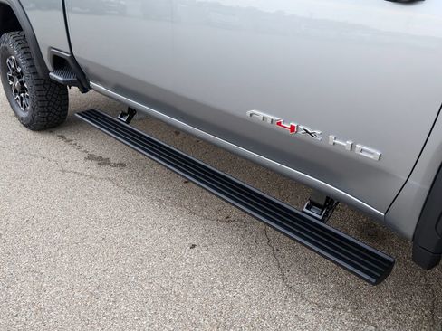 New 2026 GMC Sierra 2500 AT4X w/ LPO, Black Badging Package AWD/4WD image 7