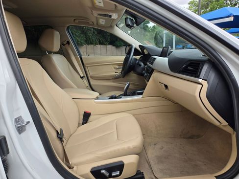 Used 2016 BMW 320i Sedan RWD image 27