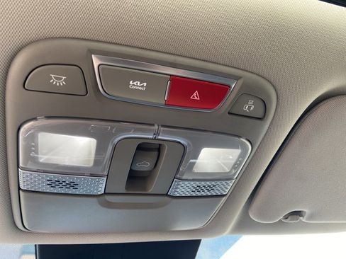 Used 2025 Kia Telluride S image 47