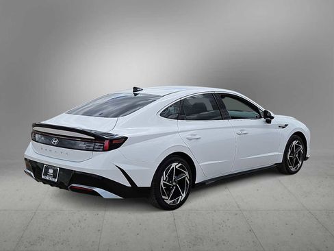New 2026 Hyundai Sonata SEL FWD image 8